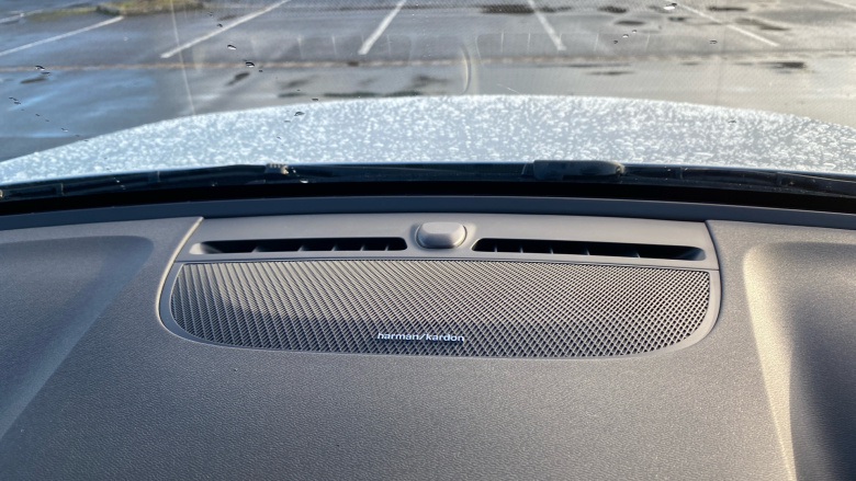 Volvo Xc40 2.0 B4P Inscription 5dr Auto Petrol Estate